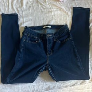 Levi’s 721 High Rise- Dark Wash Jeans